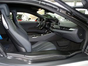 BMW i8 LED LEDER KAMERA NAVIGATION HUD 20"ALU