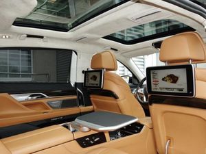 BMW 750 Li xDrive Executive Lounge DVD*PAN*UPE152.068 Werk